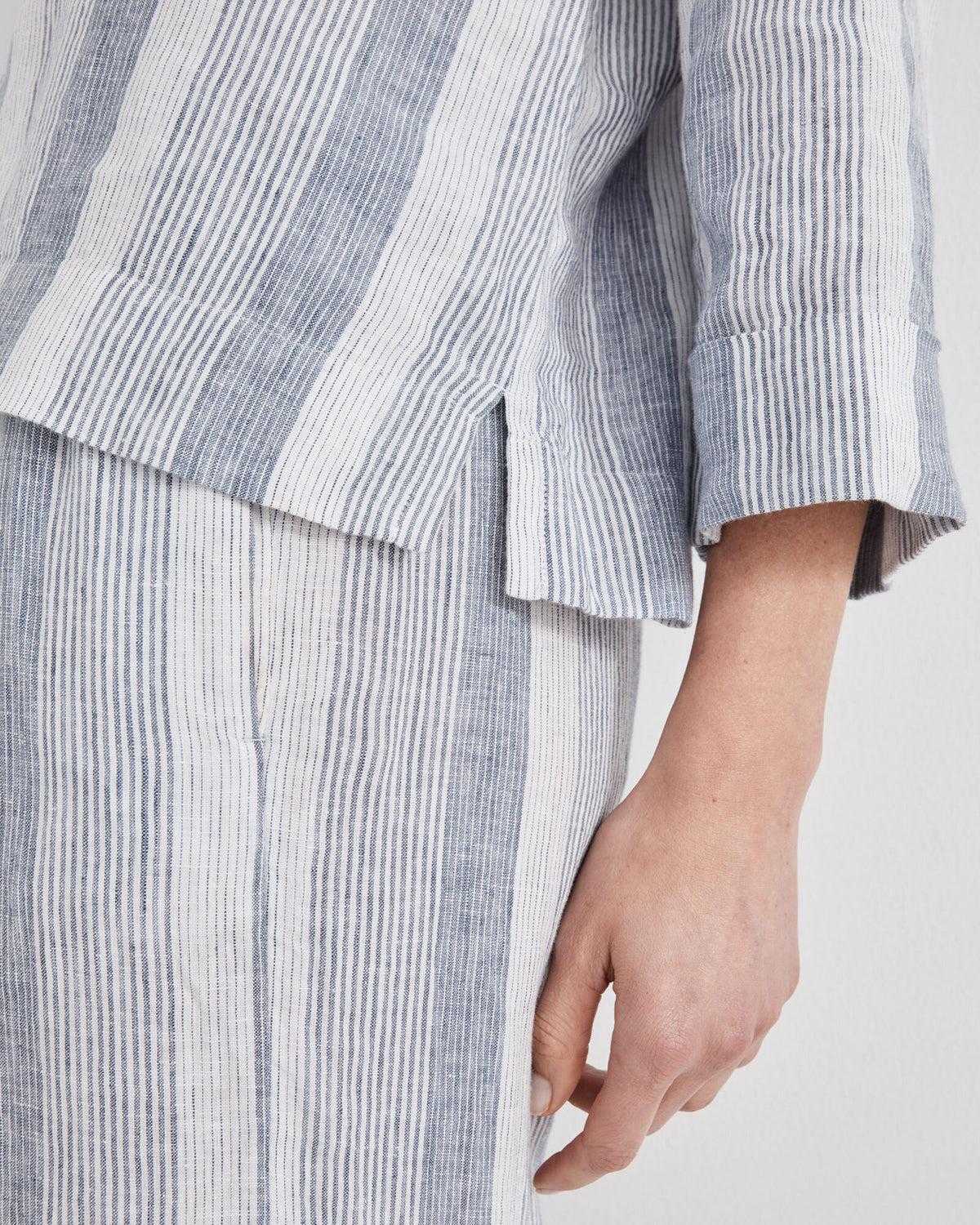 Talbots LINEN OMBRÉ STRIPE V-NECK TOP
