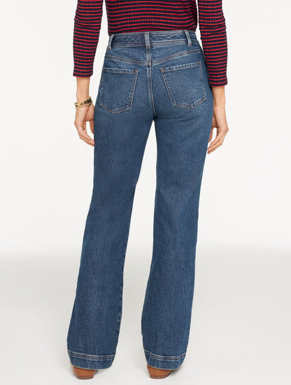 Talbots RELAXED BOOTCUT JEAN - NASH WASH