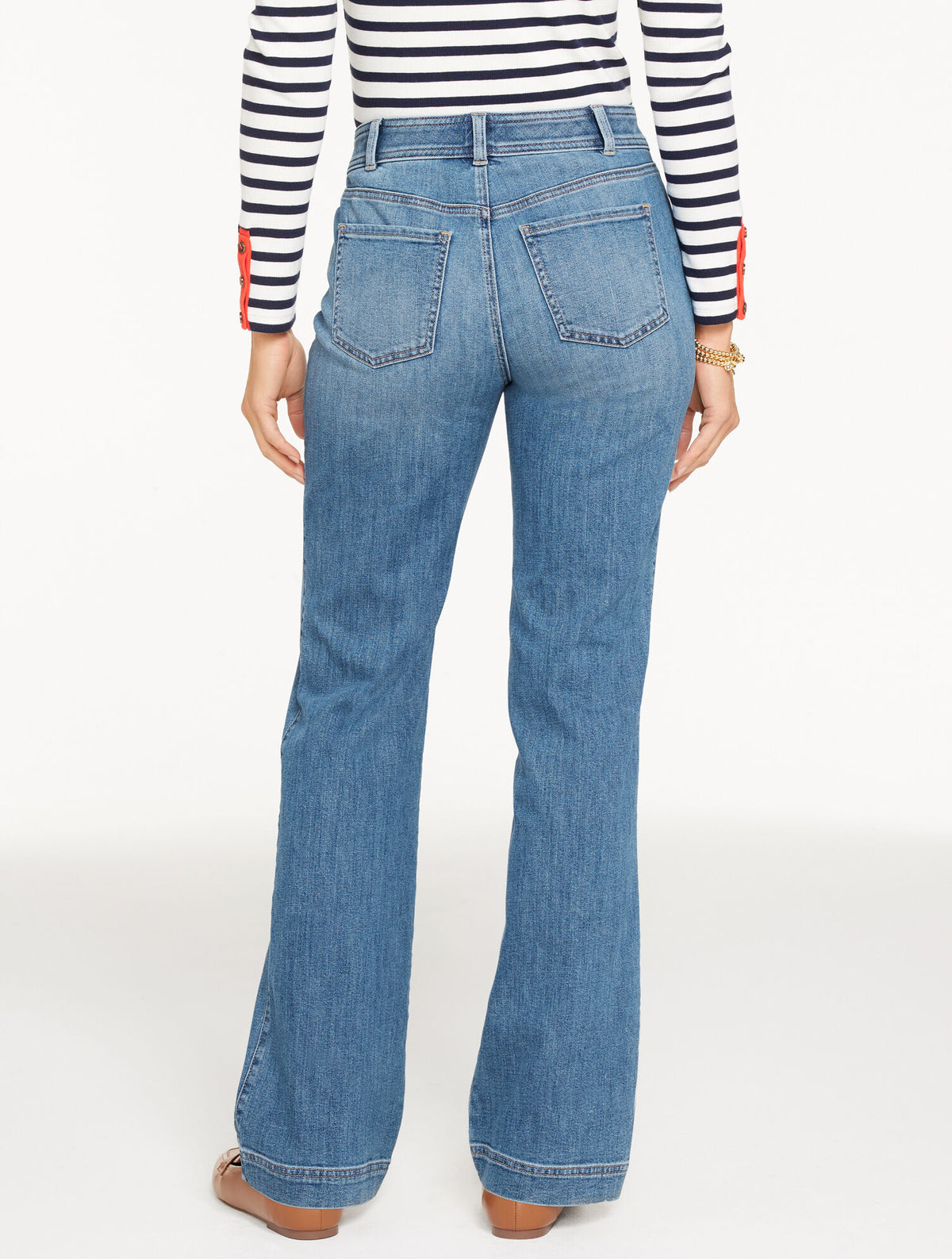 Talbots RELAXED BOOTCUT JEAN - TREADWELL WASH